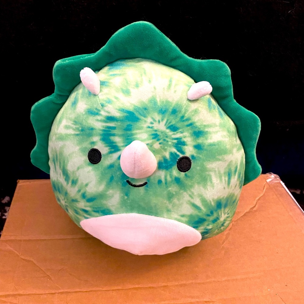 NWOT 5” Rocio/Shantira dinosaurs Flipamallow Squishmallow